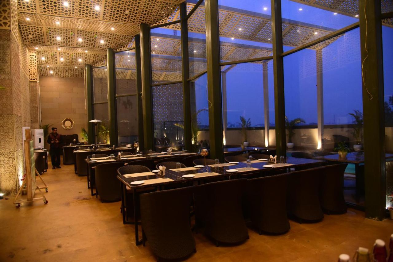 Ramaya Hotel Rohtak Dış mekan fotoğraf