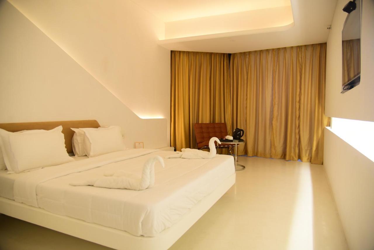 Ramaya Hotel Rohtak Dış mekan fotoğraf